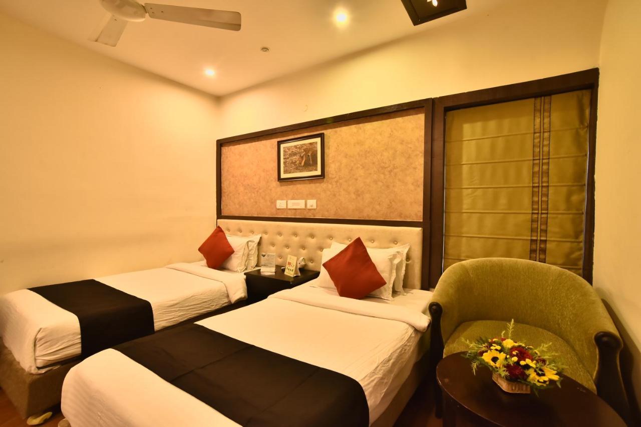 כלכותה Casa Broadway-A Boutique Hotel מראה חיצוני תמונה