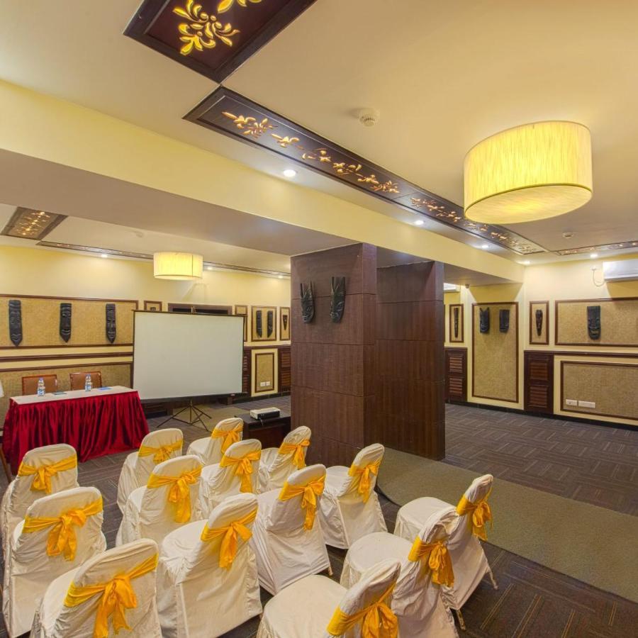 כלכותה Casa Broadway-A Boutique Hotel מראה חיצוני תמונה