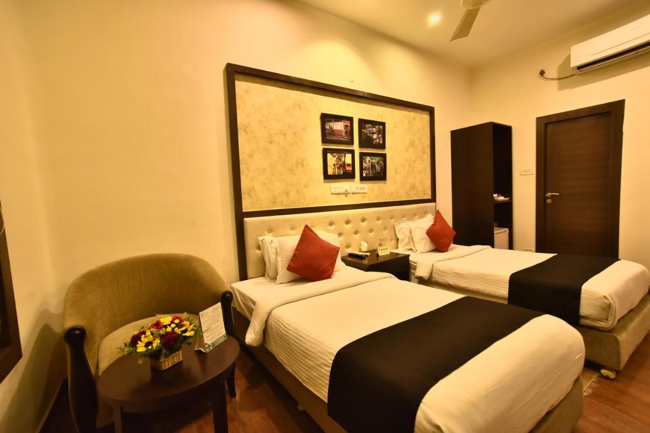 כלכותה Casa Broadway-A Boutique Hotel מראה חיצוני תמונה