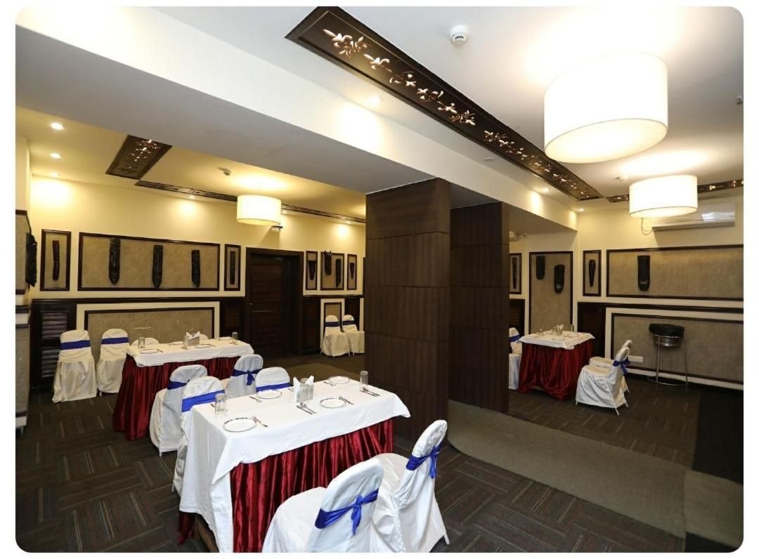 כלכותה Casa Broadway-A Boutique Hotel מראה חיצוני תמונה